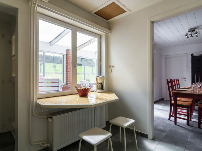 Holiday home in Vencimont with terrace, Namur