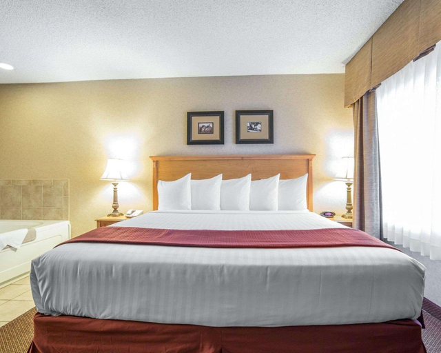 Bedroom 3, Quality Inn & Suites Casper near Event Center, Natrona