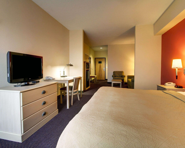 Bedroom 4, Quality Inn &  Suites Hattiesburg North, Forrest