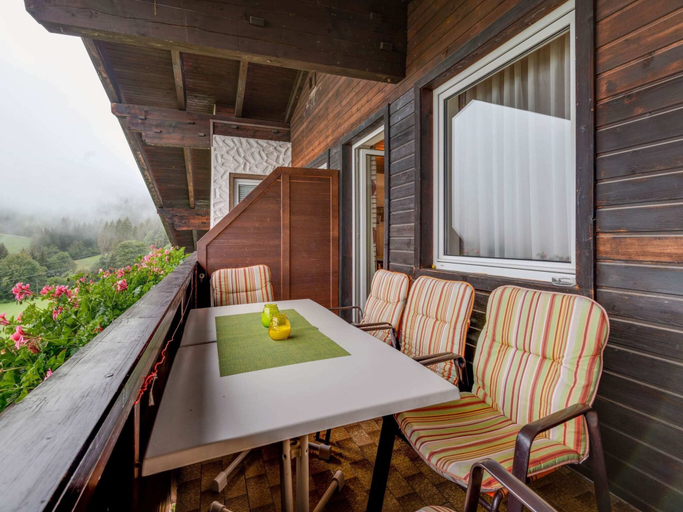 Others 4, Spacious Apartment in Afritz am See near Ski Area, Villach Land