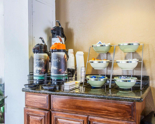 Food & Drinks 5, Quality Inn Tucson Downtown near Convention Center, Pima
