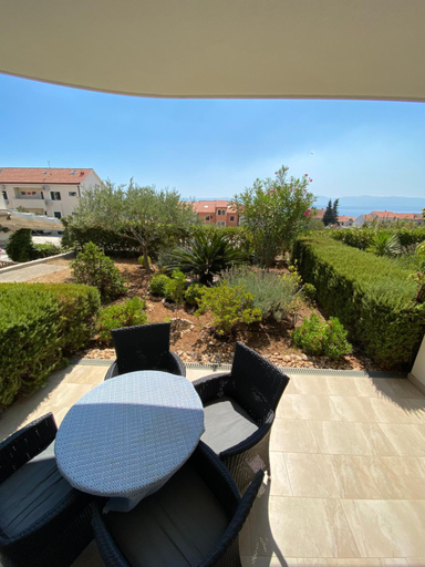 Balcony/terrace 4, Apartments Lovely Croatia, Bol
