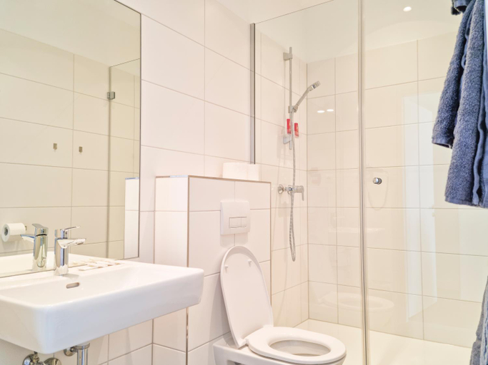 Bathroom 4, Pension Mozart - Vienna Center, Self Check-in, Wien