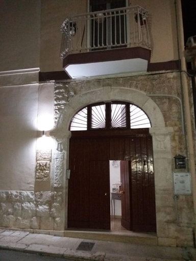 Others 4, Almasol, Bari