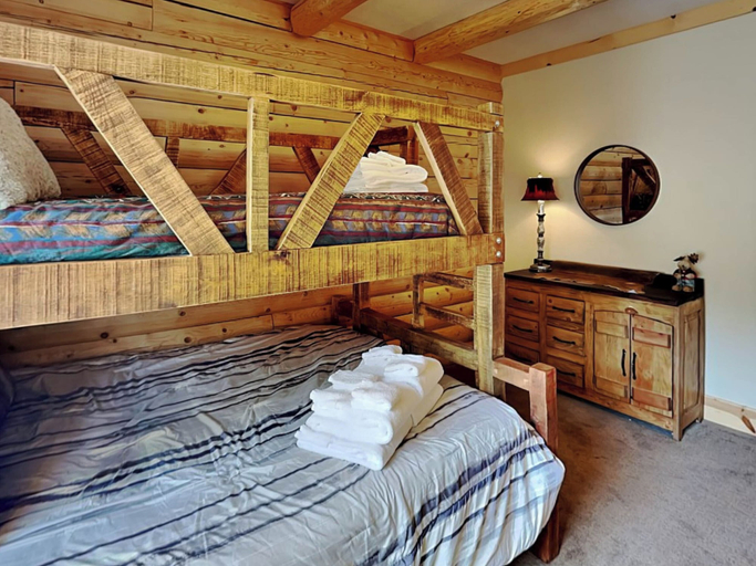 Bedroom 2, Double Eagle Manor by Ruidoso Vacation Rentals, Lincoln