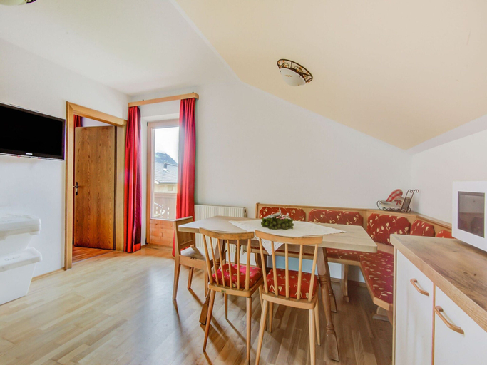 Others 4, Apartment in Hainzenberg in a ski area, Schwaz