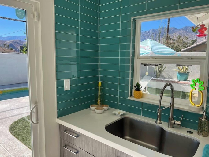 Bathroom 3, Amarillo House - Luxury Home With Pool Spa, Riverside