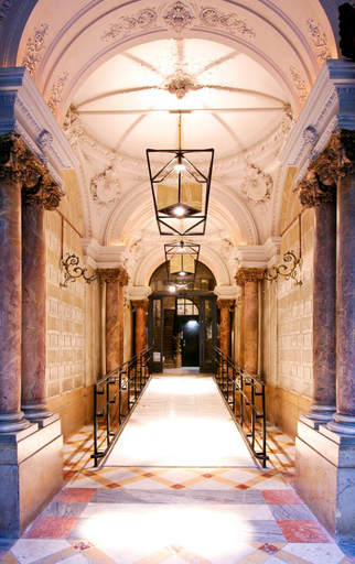 Public Area, Praktik Rambla, Barcelona