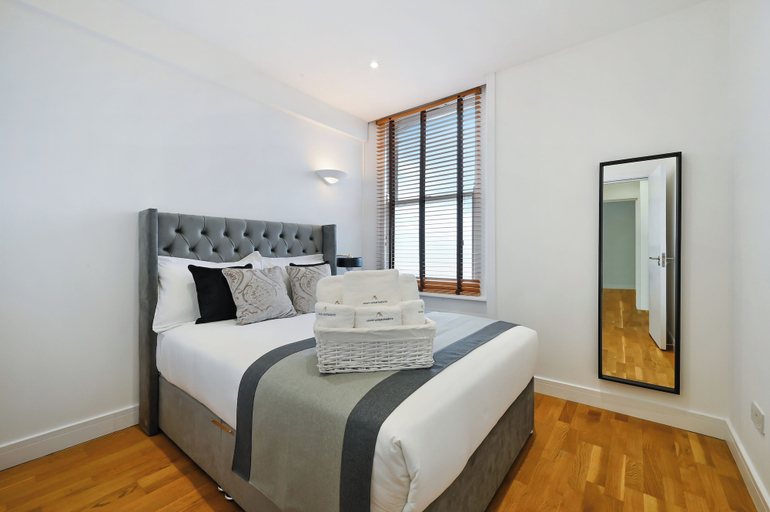 Bedroom 2, Avari Apartments – Gray’s Collection, London