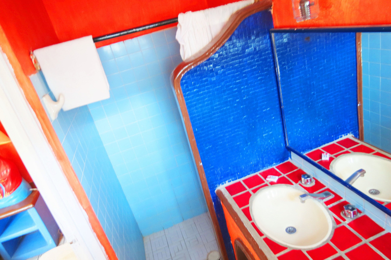 Bathroom, Ajijic Plaza Suites, Chapala