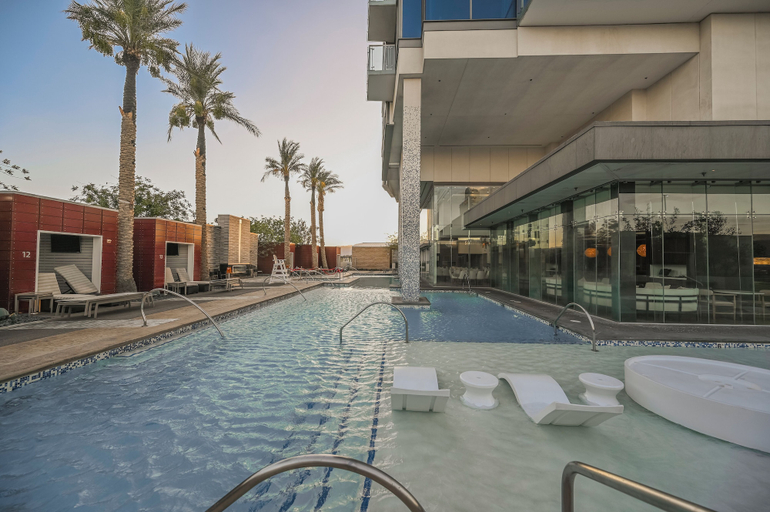 Sport & Beauty 2, StripViewSuites at Palms Place, Clark
