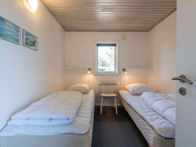 Bedroom 2, 6 person holiday home in Fanø, Fanø