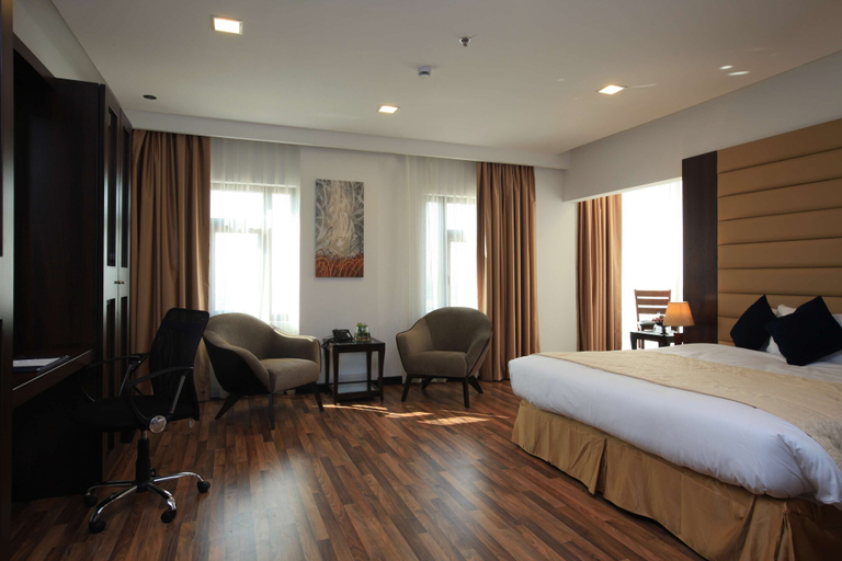 Bedroom 3, Golden Tulip Al Khobar Suites, Al Khobar
