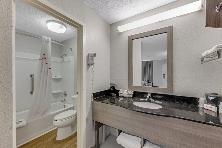 Bathroom 4, Red Roof Inn Kingsport, Sullivan