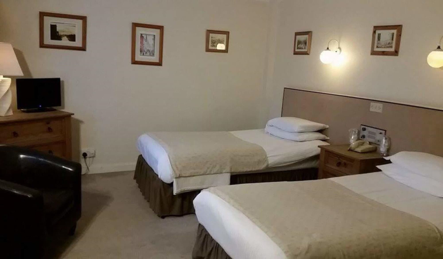 Bedroom 2, The Royal Hotel Tain, Highland