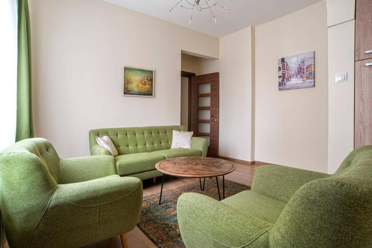 Others 3, Elegant & Stylish 2 Bedroom Top Central Apartment, Stolichna