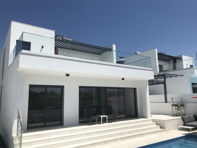 Exterior & Views 2, Comfortable Villa in Coto With Swimming Pool, Caldas da Rainha