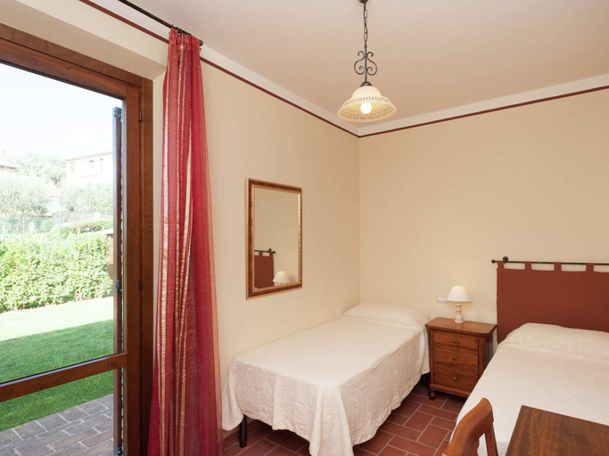 Bedroom 5, Belvilla by OYO Timo, Perugia