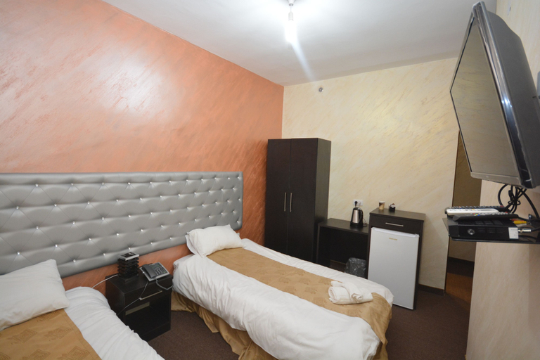 Bedroom 4, New Metropole Hotel, Jerusalem