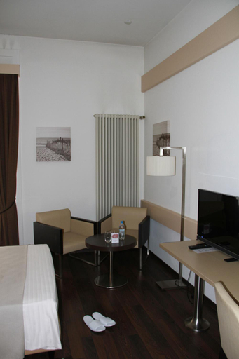 Bedroom 3, Enjoy 1313AG Hotel Touring, Mendrisio