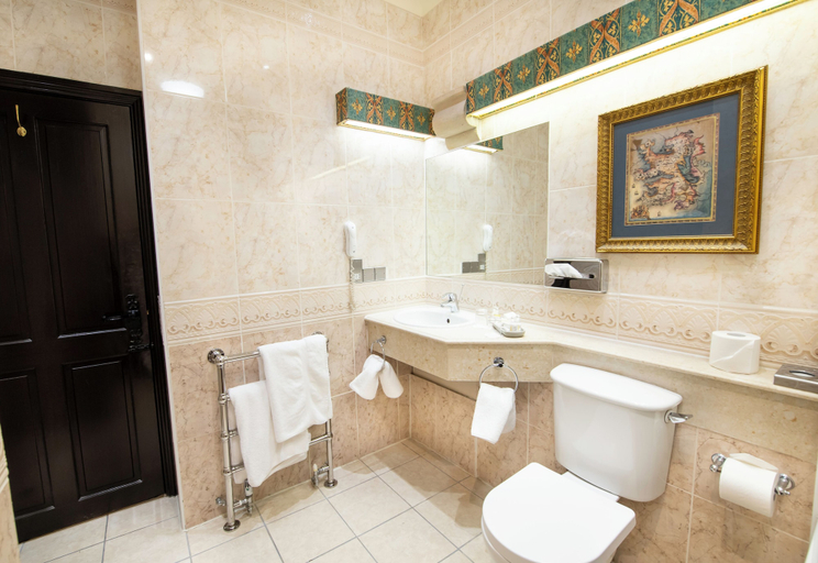 Bathroom 4, Langley Castle Hotel, Northumberland