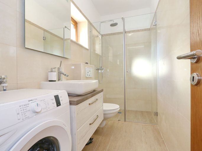 Bathroom 4, Villa in Prkos With Private Pool and Sea Nearby, Škabrnja