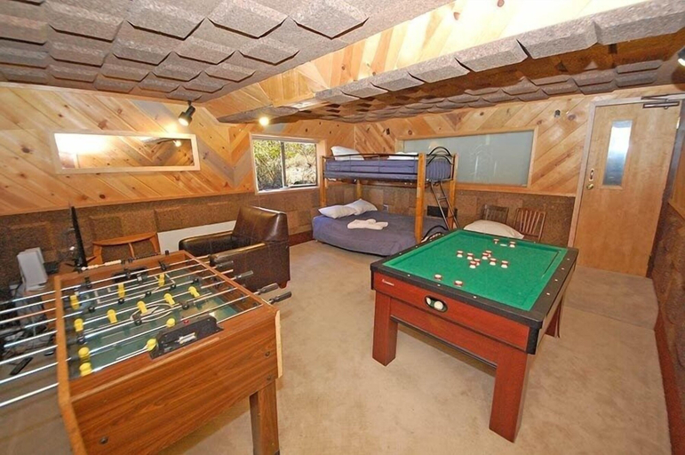 Game room, 3513 Pony Express 3 Bedroom Home by RedAwning, El Dorado