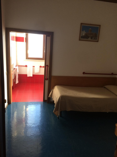 Bedroom 5, Casa per ferie Al Centro, Belluno