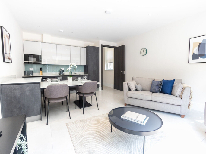 Private kitchen 2, Little Venice Charm Cozy One-bedroom by Sojo Stay, London