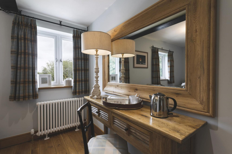 Bathroom 3, Lyth Valley Country House - 9 Rooms, Cumbria