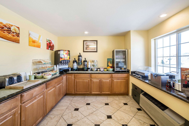 Food & Drinks 5, Quality Inn & Suites Elko, Elko