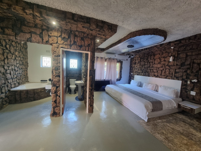 Bedroom 3, Rustiek Hotel, Chobe