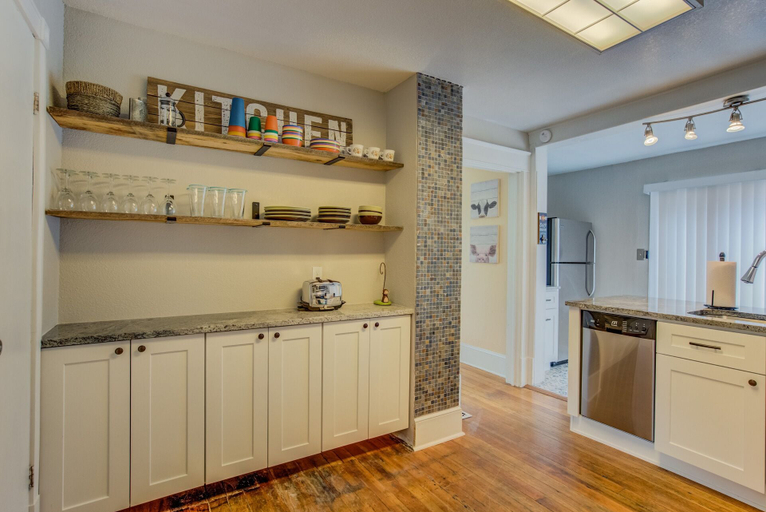 Others 5, 3BR Hot-tub & Dog-friendly Old Colorado City!!, El Paso
