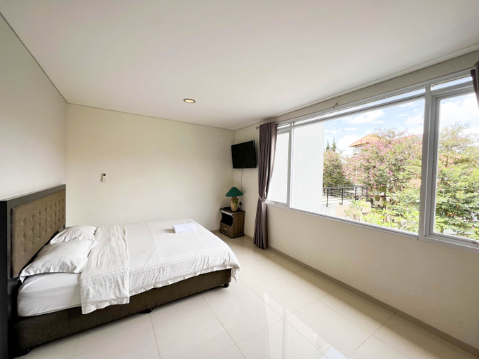 Bedroom 2, Villa Amethyst Dago Pakar M-18 4BR with Private Pool, Bandung