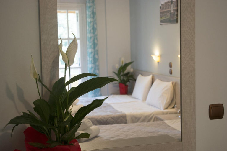 Bedroom 3, Marina Apartments, Ionian Islands