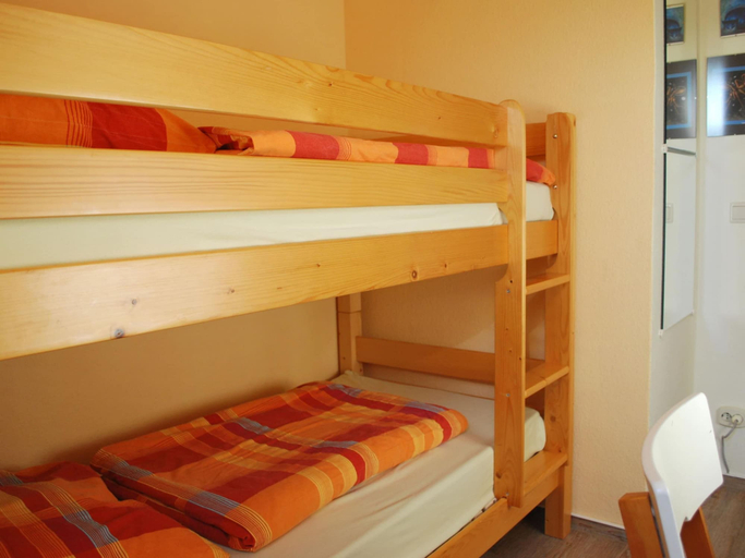 Bedroom 3, Tranquil Apartment in Ostseebad Kühlungsborn near Sea Beach, Rostock