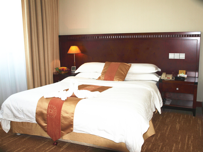 Bedroom 2, Century Hotel Taicang, Suzhou