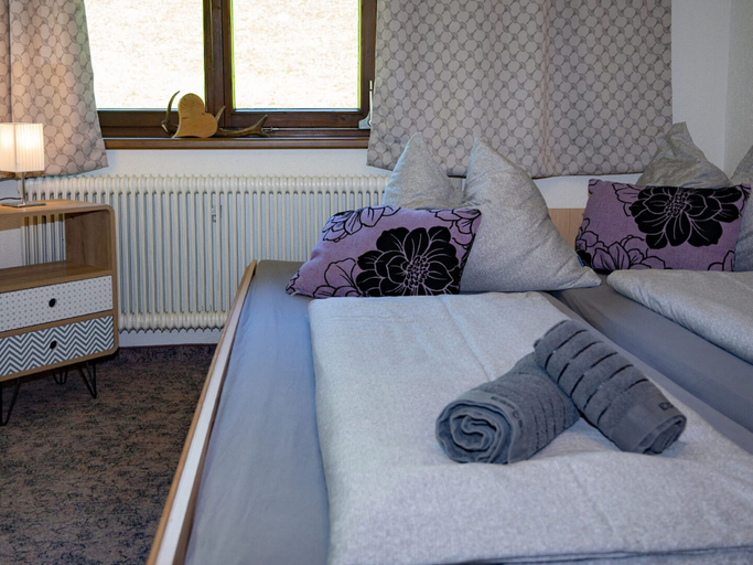 Others 5, Cozy Apartment in Mühlbach with Garden near Ski Slopes, Zell am See