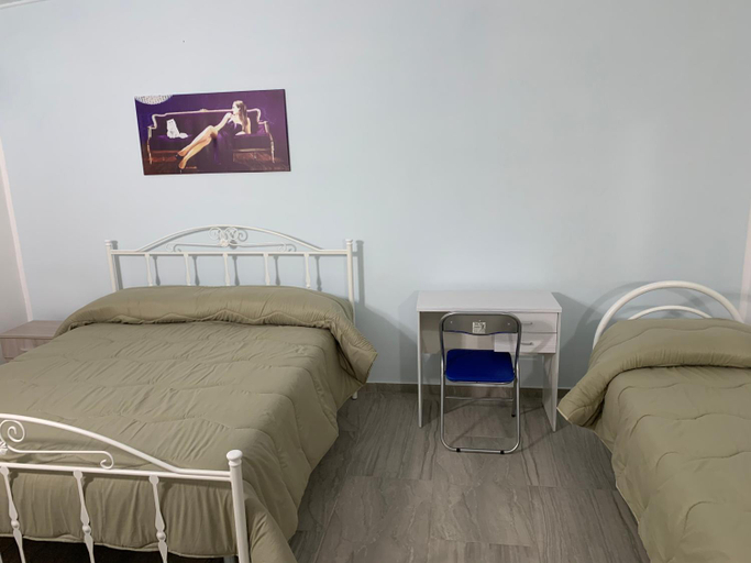 Others 4, Casa Acito, Foggia