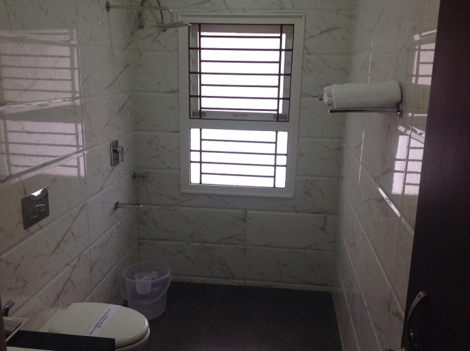 Bathroom 3, R T Hill View Resort, Dindigul