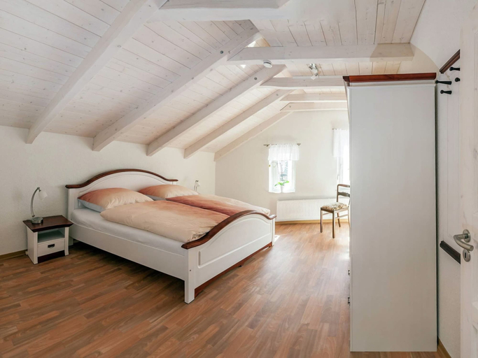 Bedroom 3, Ruhige Ferienwohnung mit Parkplatz in Thale, Harz