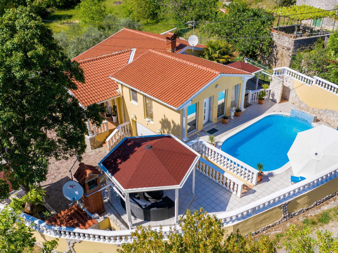 Exterior & Views 2, Villa in Ripenda Kras with Pool and Sauna, Labin