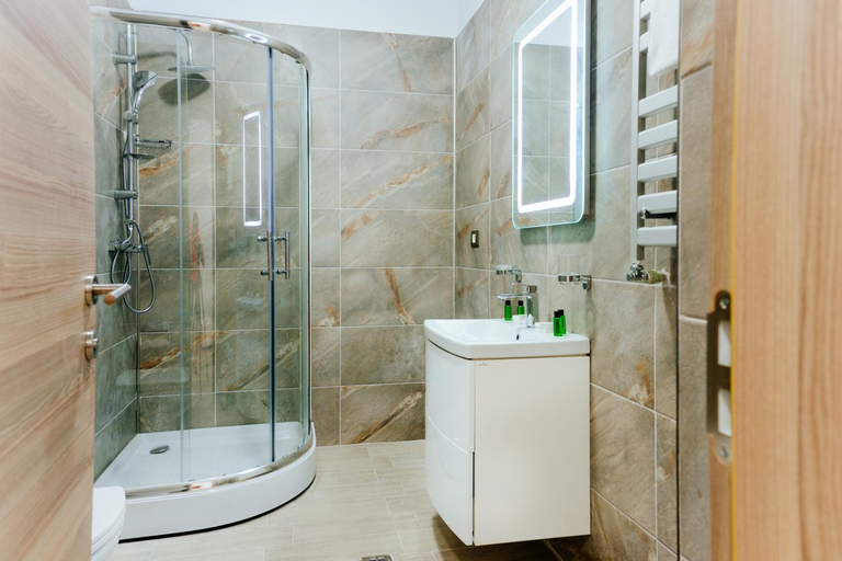 Bathroom 3, Alezzi Beach Resort, Navodari