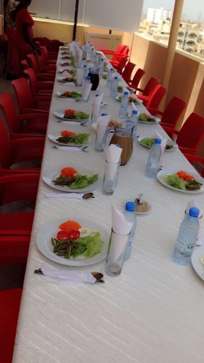Food & Drinks 4, Residence Zeina, Dakar
