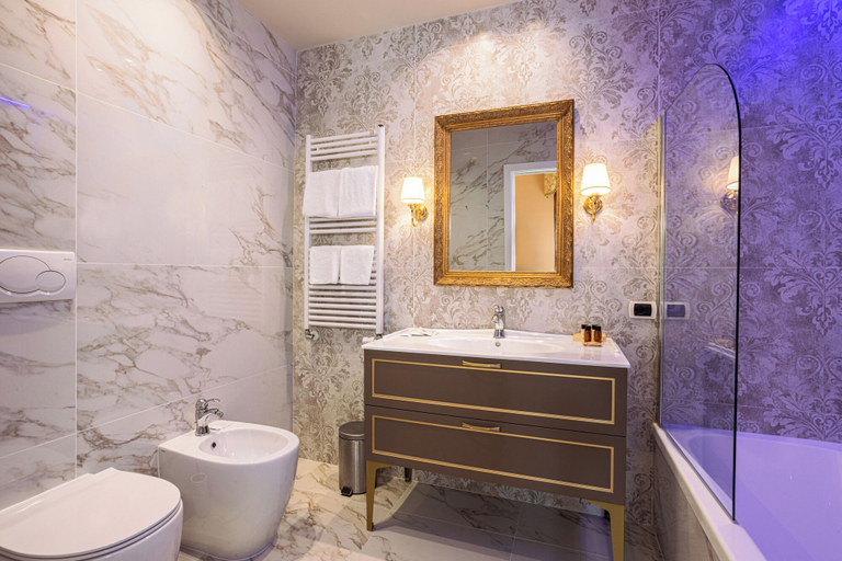 Bathroom 5, Antico Portego, Venezia