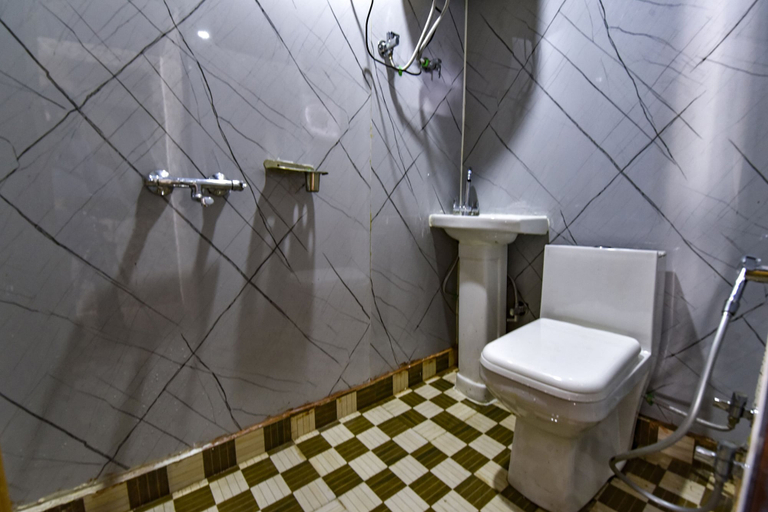 Bathroom 4, Fabhotel Neilkanth, Tehri Garhwal