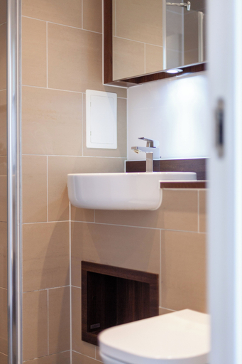 Bathroom 4, The Islington Collection, London