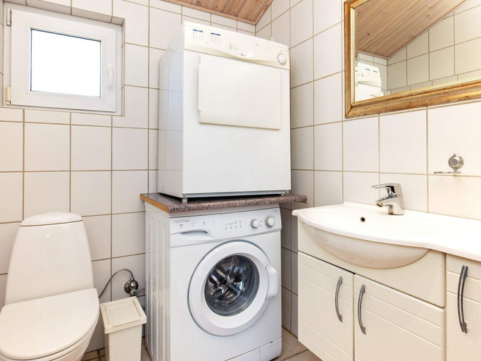Bathroom 3, 14 Person Holiday Home in Vaeggerlose, Guldborgsund