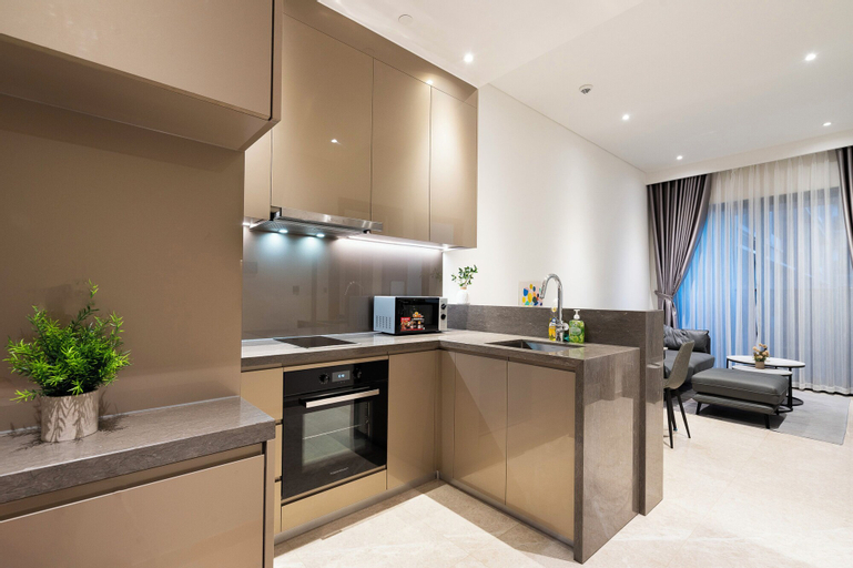 Dining Room 11