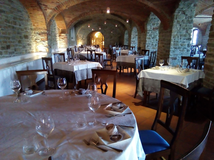 Food & Drinks 5, Il Castello di Bubbio, Asti